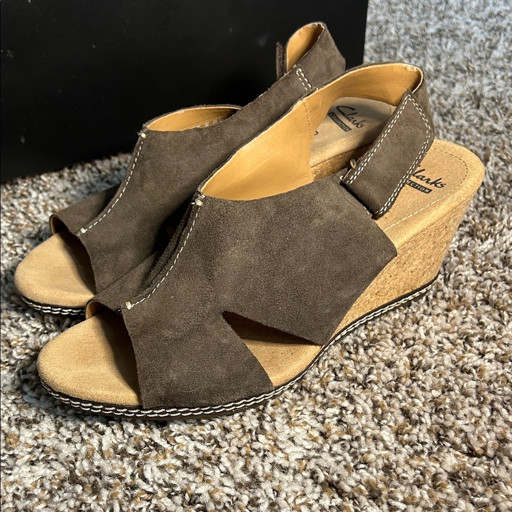 Clarks Women's Dark Brown Suede Sandals
